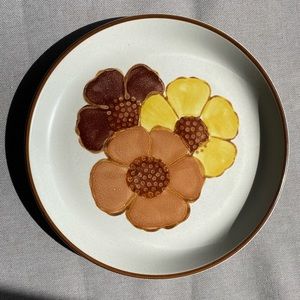 Vintage 70s Stoneware Plates